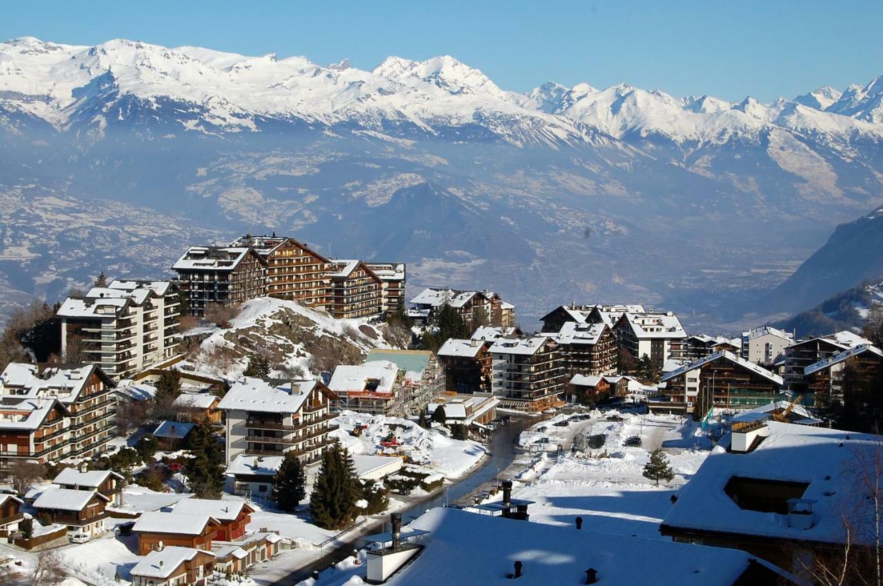 La Foret Apartment With Spectacular Mountain Views Нендаз Екстериор снимка
